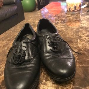 Size 10 Easy Spirit shoes